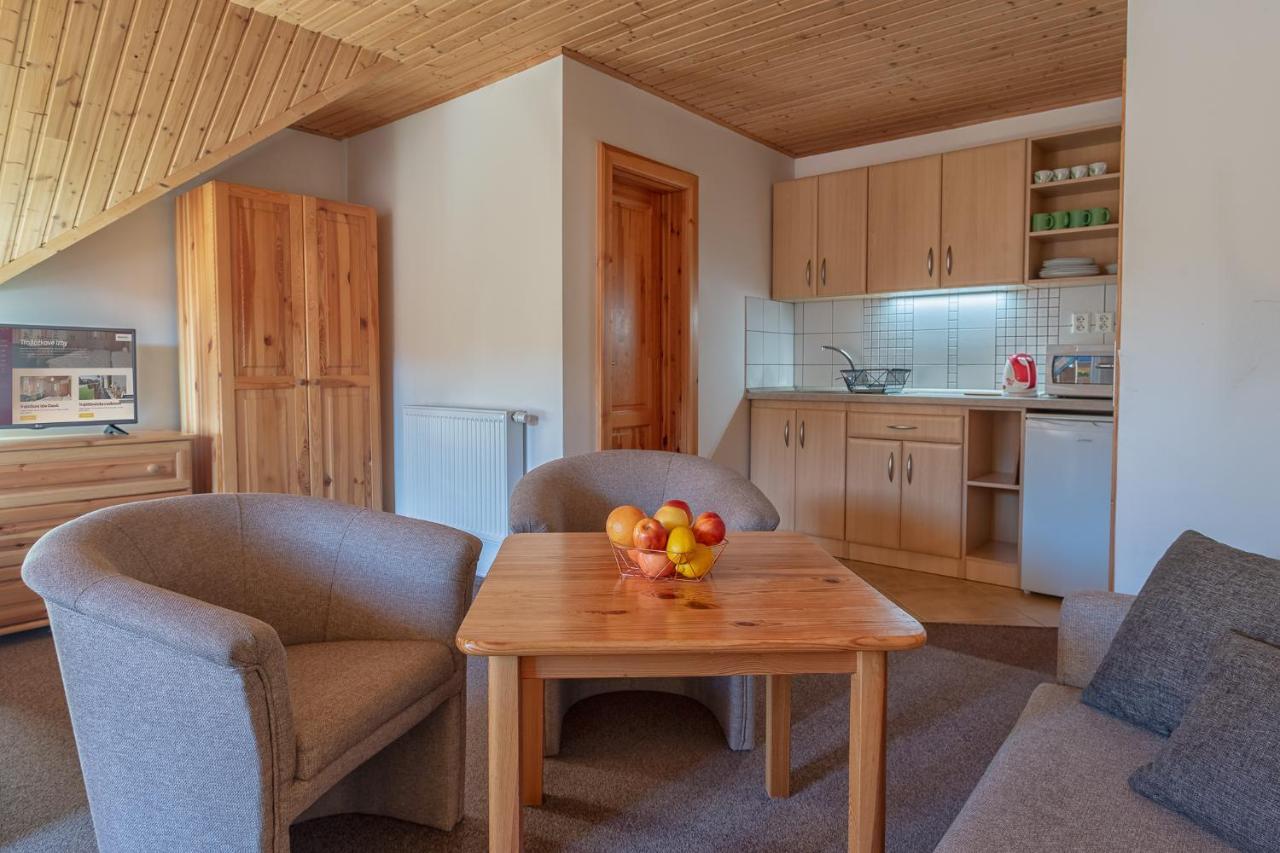 Apartmany A Studia Villa Flora Ліптовска-Сілніца Екстер'єр фото