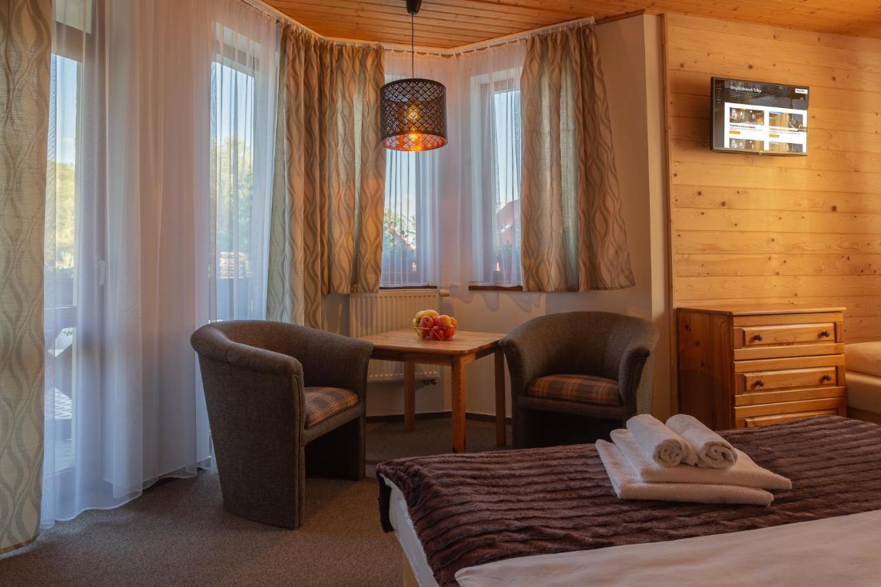 Apartmany A Studia Villa Flora Ліптовска-Сілніца Екстер'єр фото