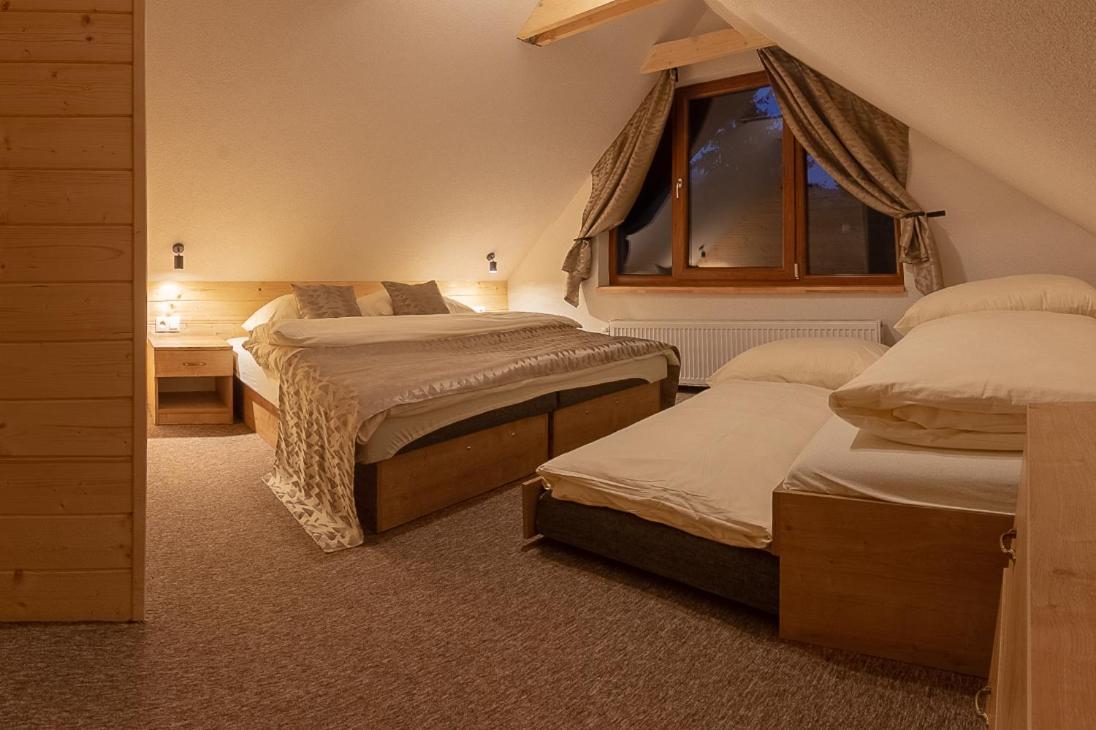 Apartmany A Studia Villa Flora Ліптовска-Сілніца Екстер'єр фото