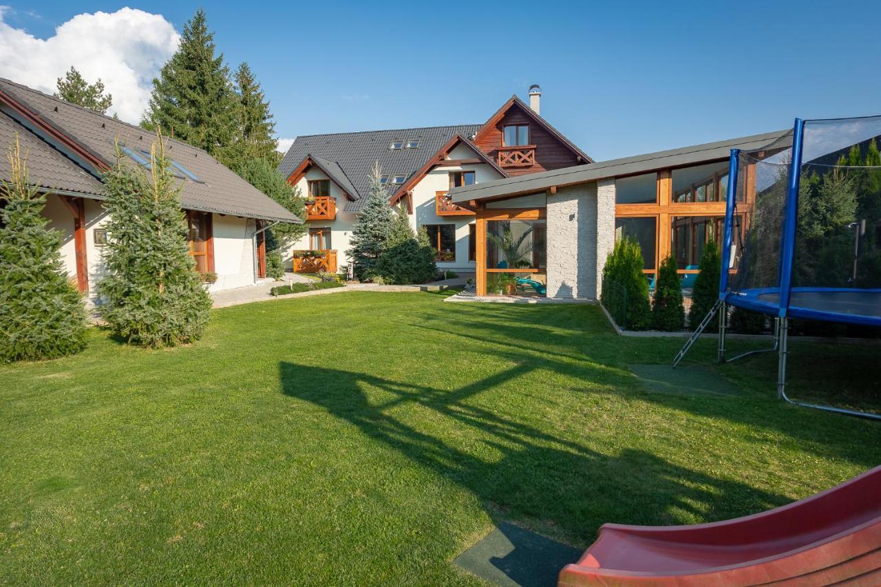 Apartmany A Studia Villa Flora Ліптовска-Сілніца Екстер'єр фото
